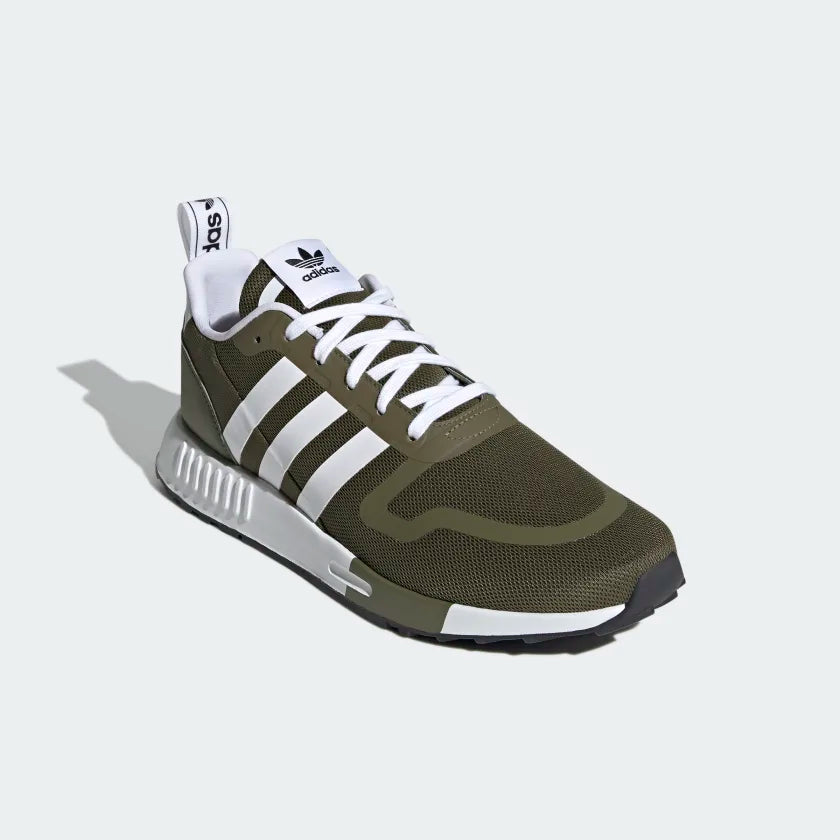 Adidas khaki outlet green mountaineering trainers