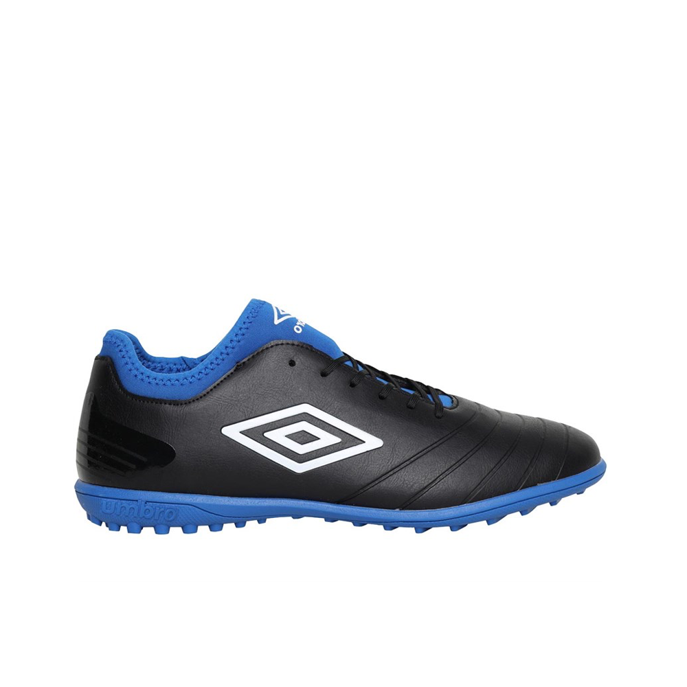 Umbro football trainers on sale