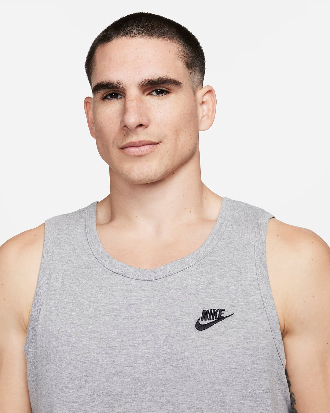 gray nike tank top